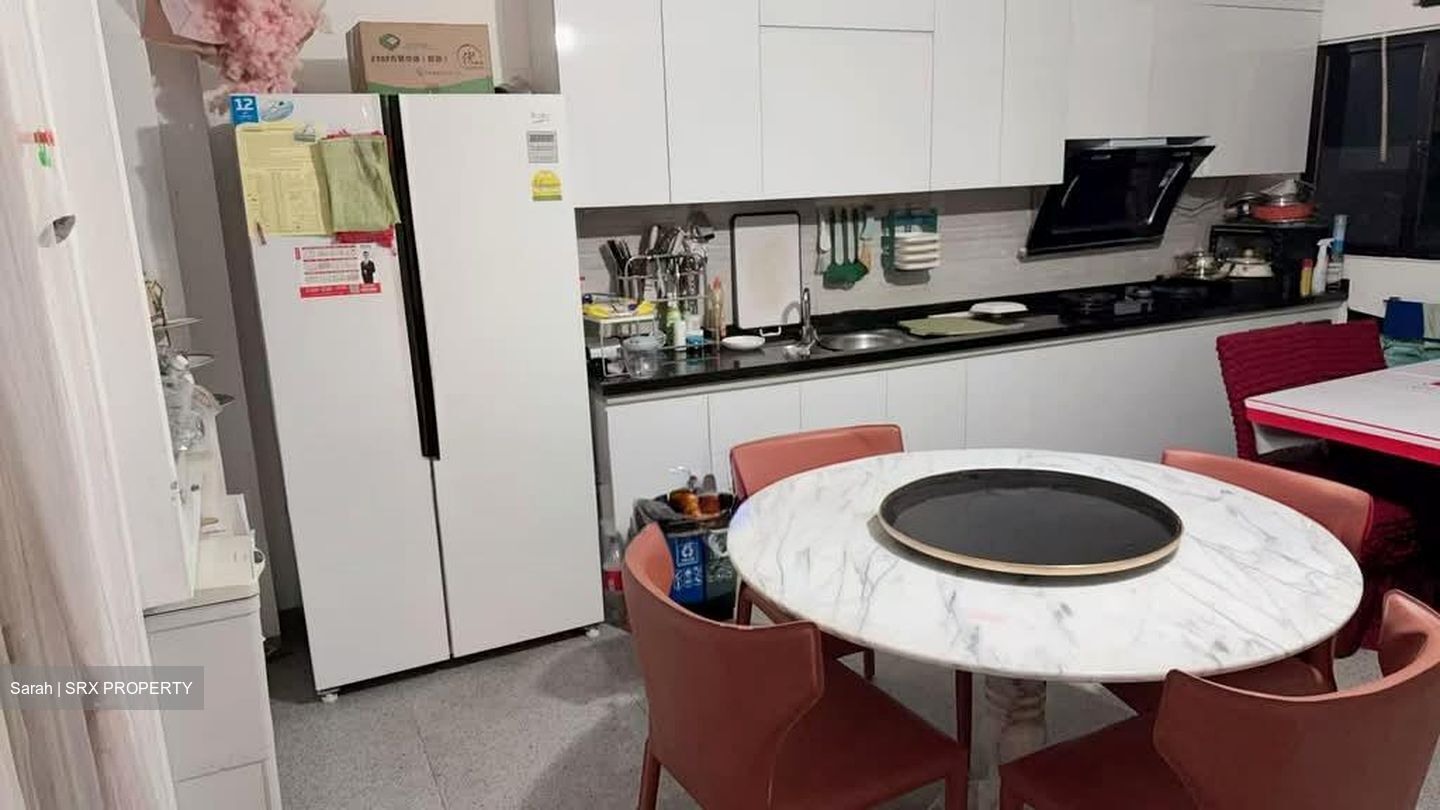 Charlton Park (D19), Terrace #578503271